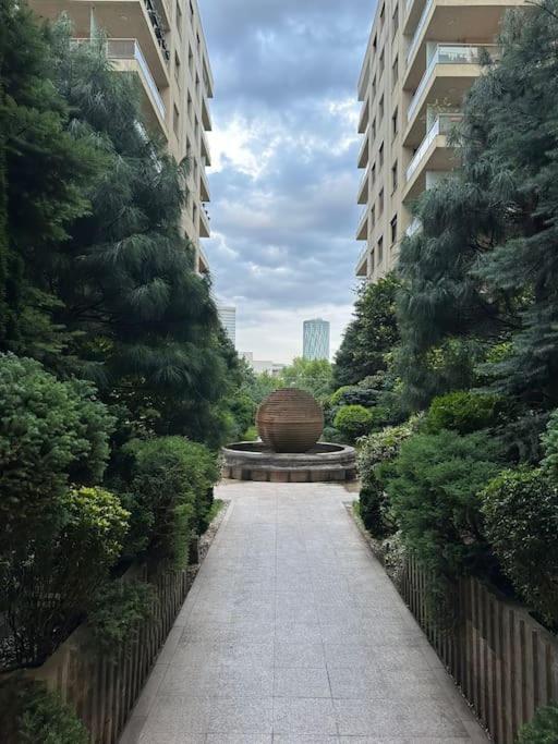 بوخارست North Area Lake View Studio المظهر الخارجي الصورة