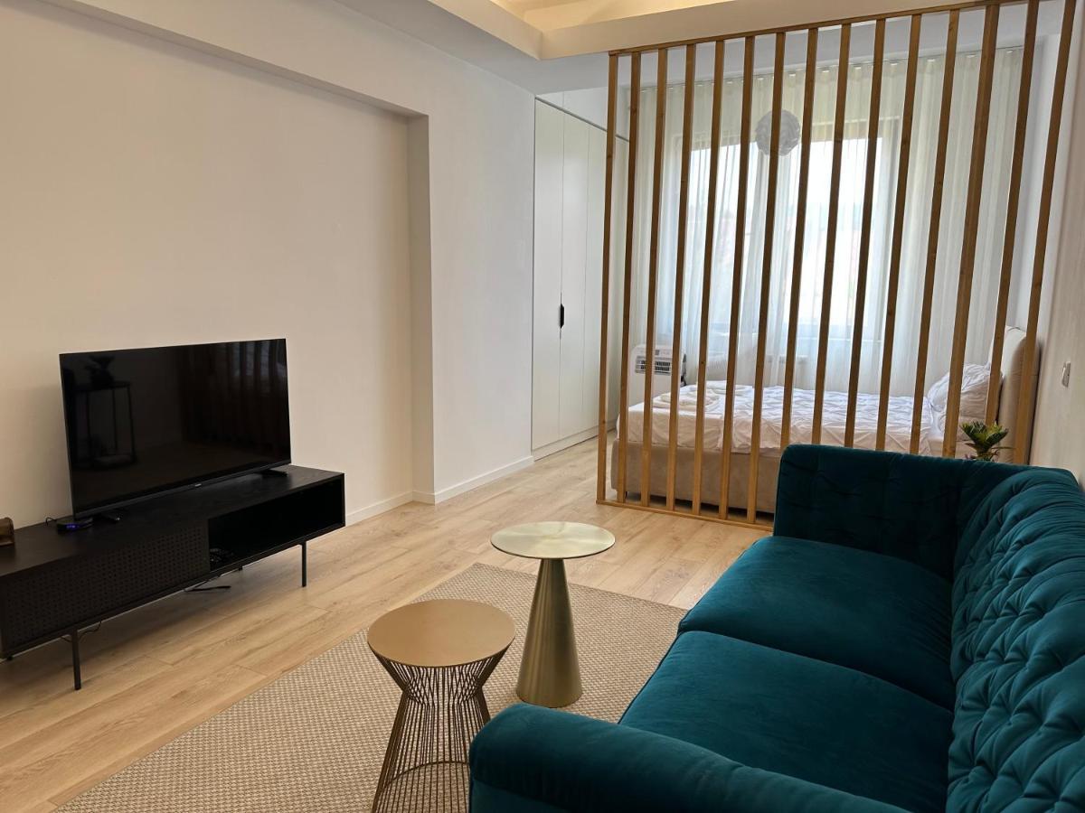بوخارست North Area Lake View Studio المظهر الخارجي الصورة